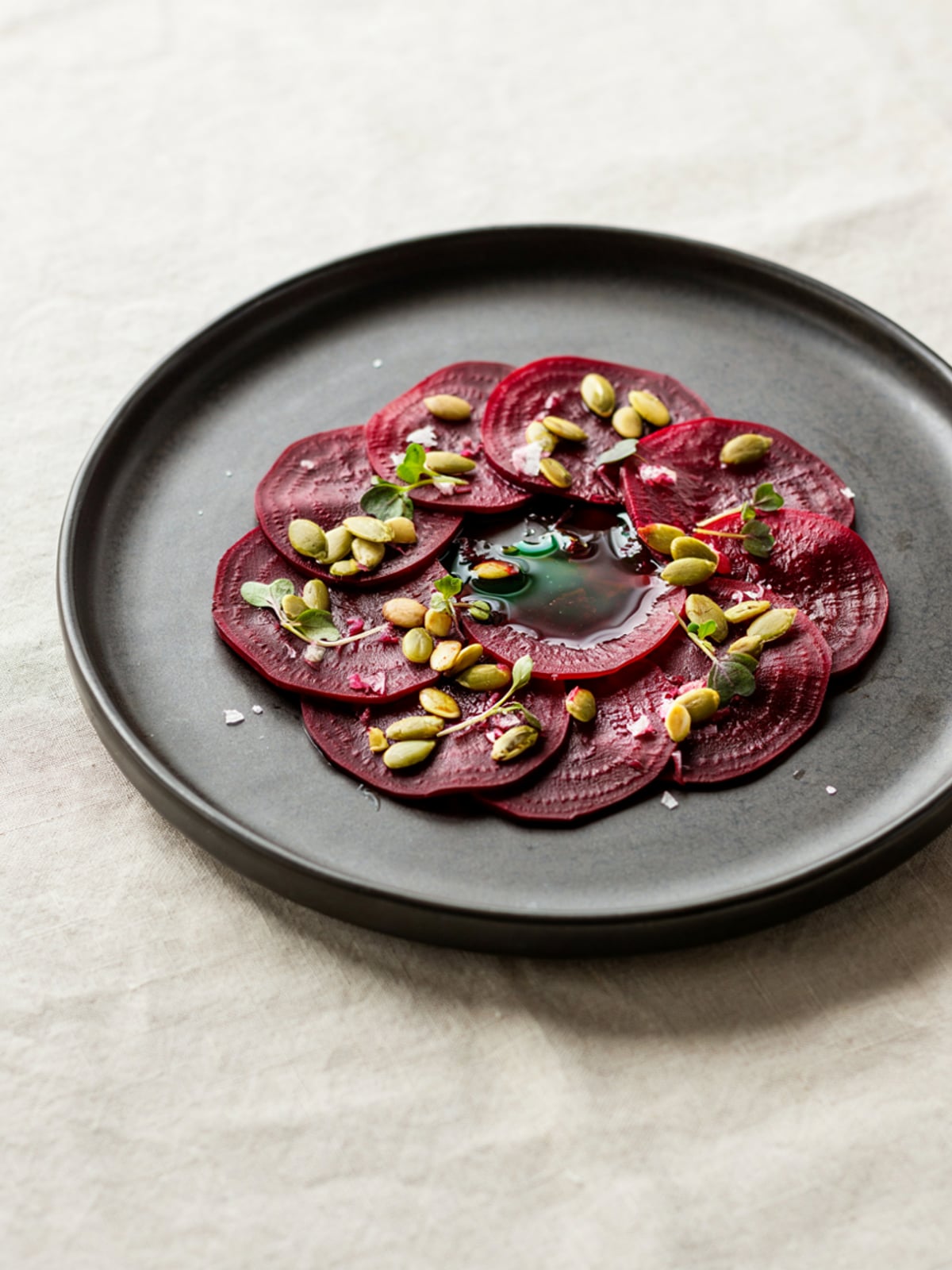 Carpaccio di barbabietola con olio di zucca – galleria 3